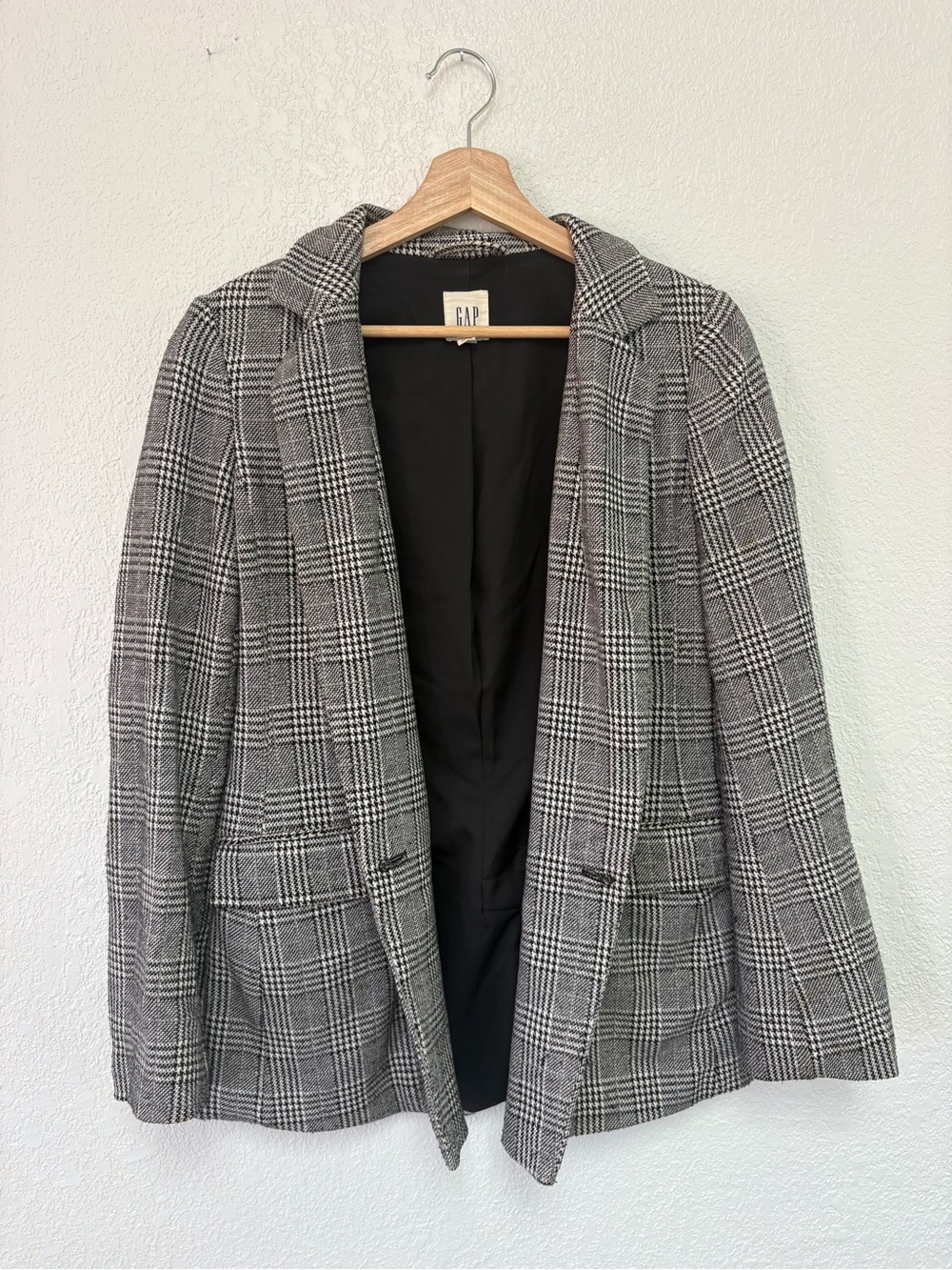 GAP Black and Gray Plaid Blazer